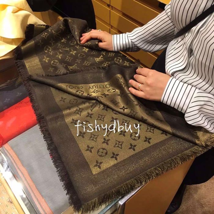 Louis Vuitton Scarf LV00098